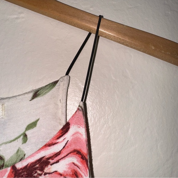 Mine Floral Halter Tank  Top Size M - Picture 8 of 8